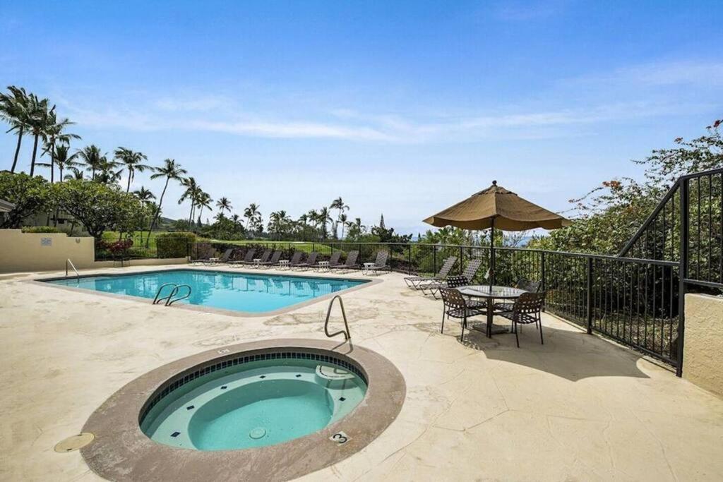 Beautiful 2/2 Condo In Kailua Kona. Ocean View! Kailua-Kona Exterior foto